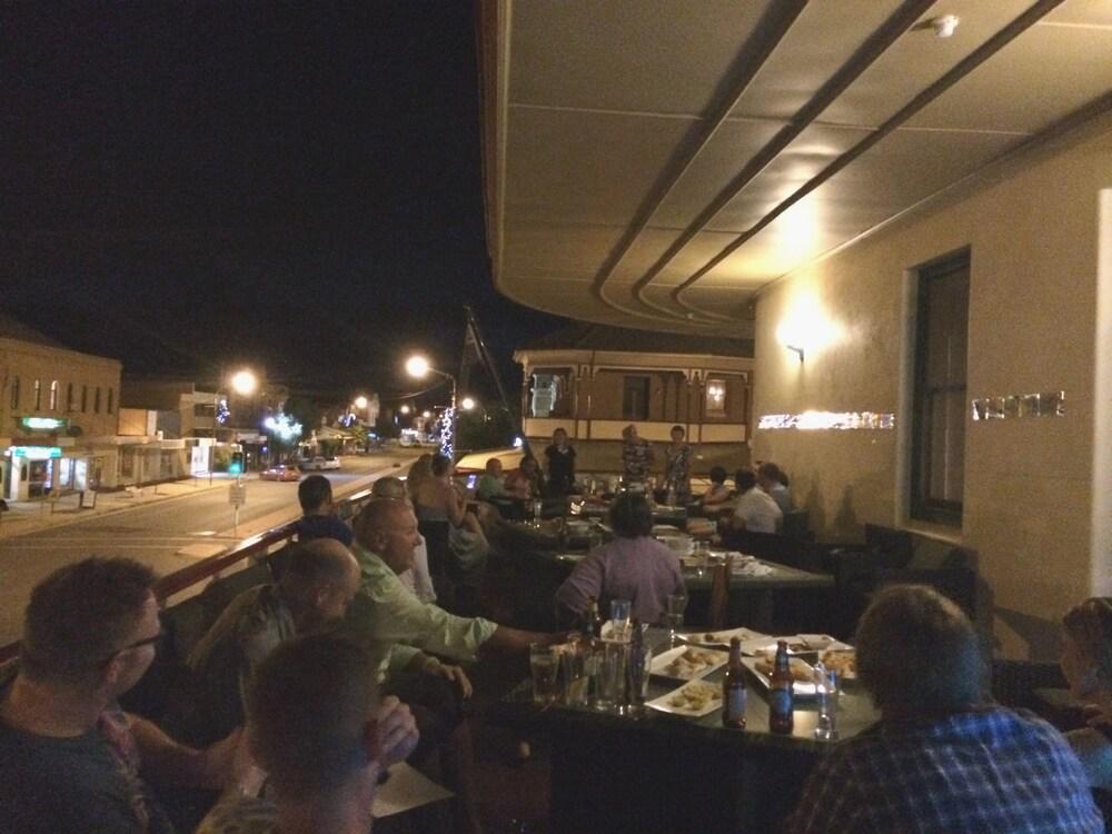 Royal Exchange Hotel Броукън Хил Екстериор снимка