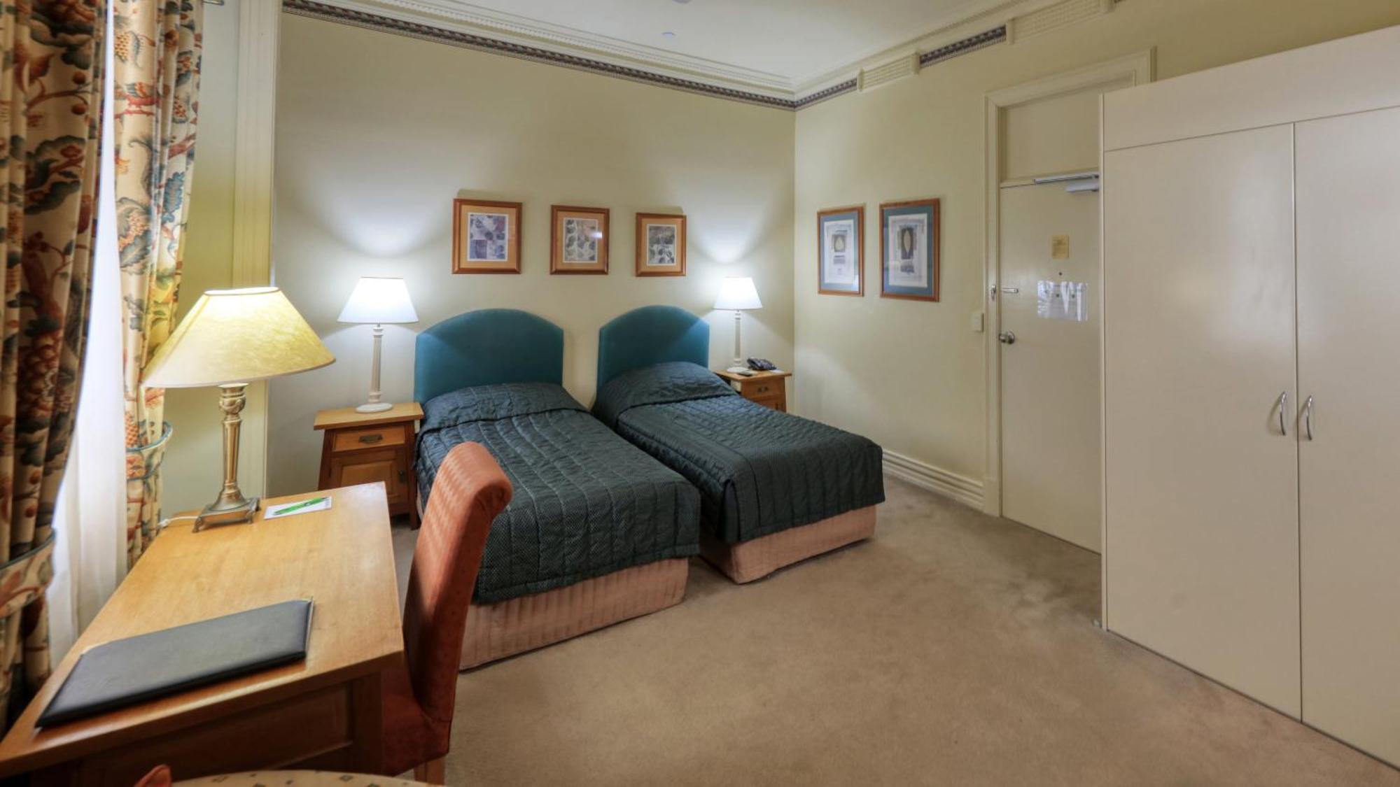 Royal Exchange Hotel Броукън Хил Екстериор снимка