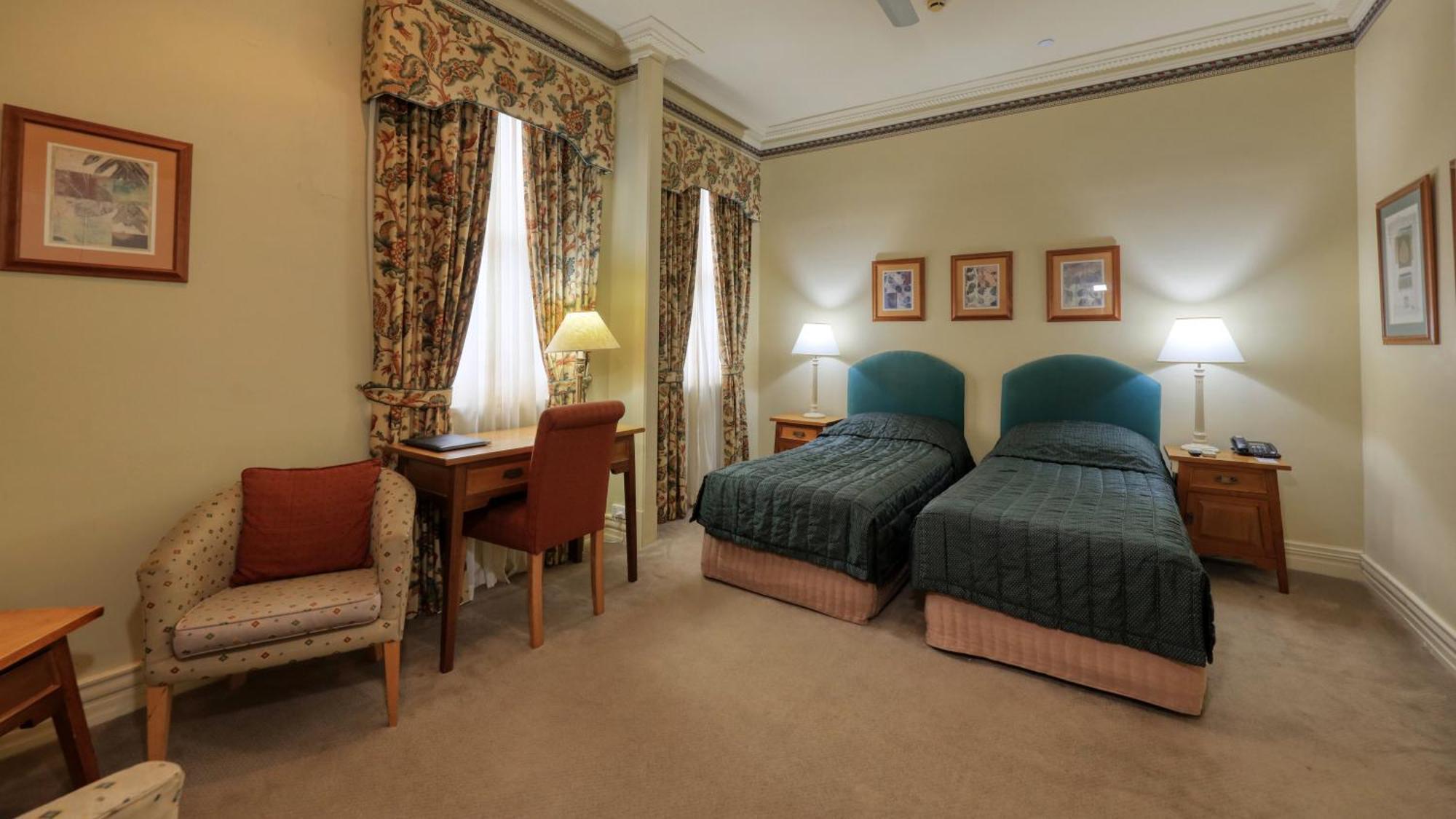Royal Exchange Hotel Броукън Хил Екстериор снимка