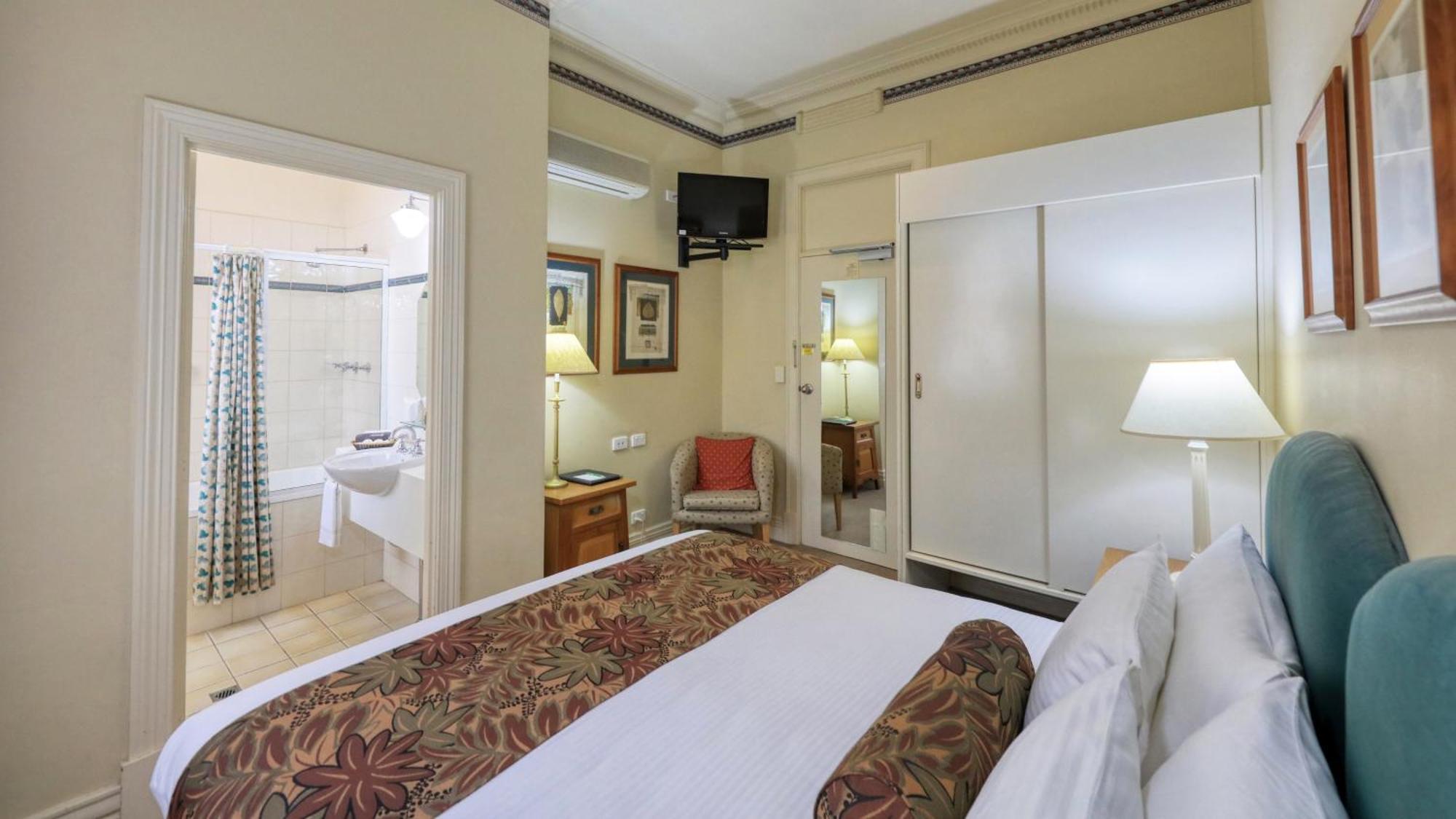 Royal Exchange Hotel Броукън Хил Екстериор снимка